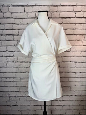 Women's COMMENSE White Wrap Mini Dress size Medium NWT Boho Cottage Core Dress